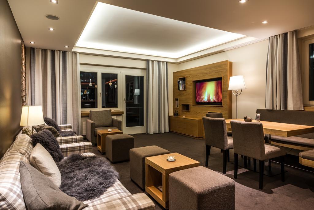 Hotel Mistral Superior Saas Fee Exteriör bild